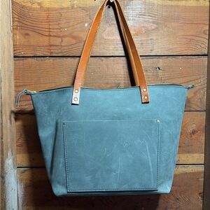 PLG Storm Tote Bag with Tandles!